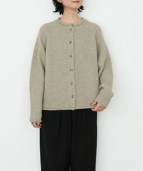 休日と詩(キュウジツトウタ)の「ウィークエンドカーディガン(ニット/セーター・レディース・ライトグリーン/ブラウン/ベージュ・FREE)」の3枚目の写真