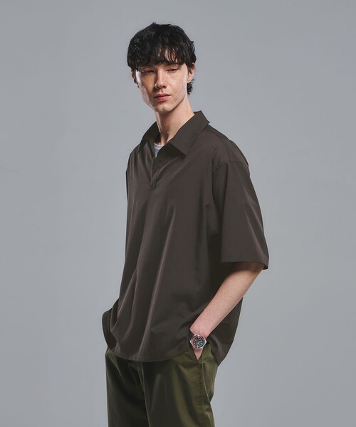green label relaxing（グリーンレーベルリラクシング）の「ウォッシャブルトロ スキッパー 半袖 シャツ プルオーバー -ウォッシャブル・ストレッチ-（シャツ/ブラウス・メンズ・ダークブラウン/ダークグレー/イエロー・S/XL/L/M）」の2枚目の写真