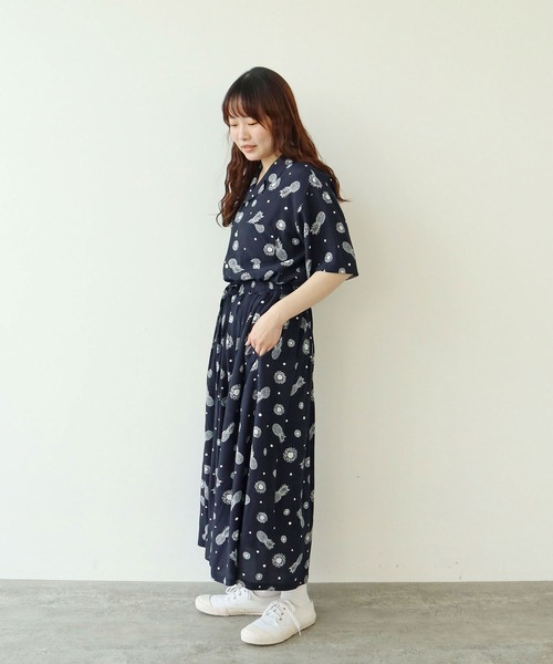 PAR ICI（パーリッシィ）の「パイナップルひまわりプリント アロハシャツ(セットアップ対応)（シャツ/ブラウス・レディース・ネイビー・FREE）」の8枚目の写真