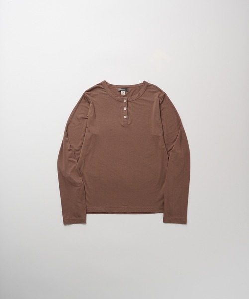Eddie Bauer（エディーバウアー）の「エッセンシャル ヘンリーネックシャツ（Tシャツ/カットソー・レディース・ホワイト/杢グレー/ダークベージュ・XL/L/M/S）」の19枚目の写真