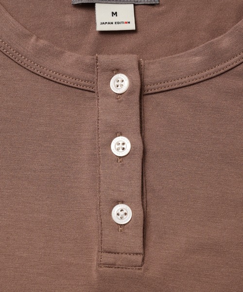 Eddie Bauer（エディーバウアー）の「エッセンシャル ヘンリーネックシャツ（Tシャツ/カットソー・レディース・ホワイト/杢グレー/ダークベージュ・XL/L/M/S）」の22枚目の写真