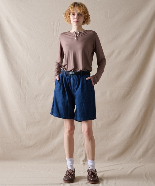 Eddie Bauer（エディーバウアー）の「エッセンシャル ヘンリーネックシャツ（Tシャツ/カットソー・レディース・ホワイト/杢グレー/ダークベージュ・XL/L/M/S）」の12枚目の写真
