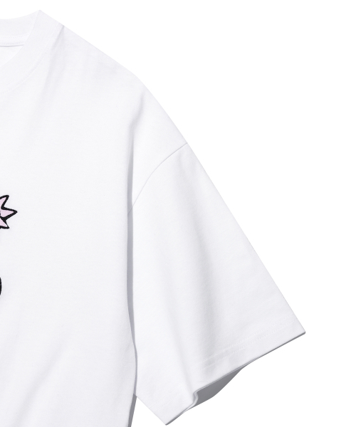 YOUHEE(ユヒ)の「YOUHEE STAR GRAPHIC T-SHIRTS WHITE(Tシャツ/カットソー・レディース・その他・FREE)」の3枚目の写真