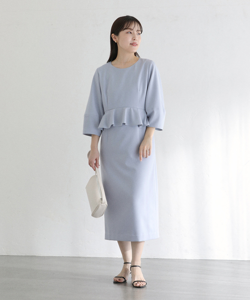 La TOTALITE（ラトータリテ）の「ペプラムサックワンピース（ワンピース・レディース・ネイビー/サックスブルー・36/38）」の5枚目の写真