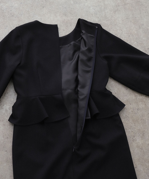 La TOTALITE（ラトータリテ）の「ペプラムサックワンピース（ワンピース・レディース・ネイビー/サックスブルー・36/38）」の15枚目の写真