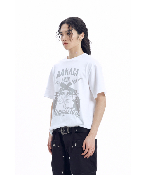 AAKAM(アーカム)の「Gun Lettering Half Top (White)(Tシャツ/カットソー・レディース・その他・1/2)」の4枚目の写真