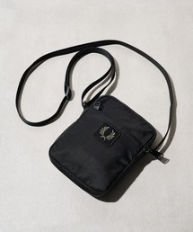 FRED PERRY | 【FRED PERRY】CRINKLE NLYON SMALL SIDE L3341/クリンクル ナイロン ミニショルダーバッグ(ショルダーバッグ)
