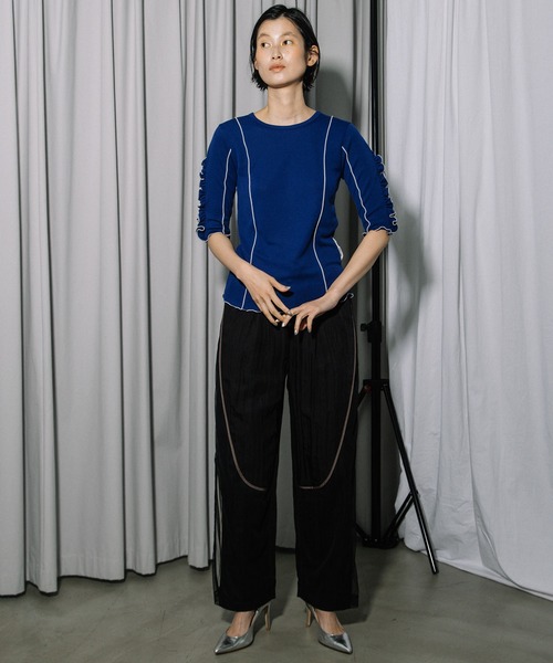 MARECHAL TERRE(マルシャルテル)の「【UV / 接触冷感 機能付き】ラッフル袖インナートップス(Tシャツ/カットソー・レディース・ライトグレー/ブラック/ブルー/オフホワイト・MEDIUM)」の9枚目の写真