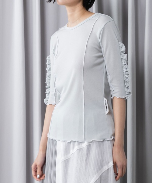 MARECHAL TERRE(マルシャルテル)の「【UV / 接触冷感 機能付き】ラッフル袖インナートップス(Tシャツ/カットソー・レディース・ライトグレー/ブラック/ブルー/オフホワイト・MEDIUM)」の11枚目の写真