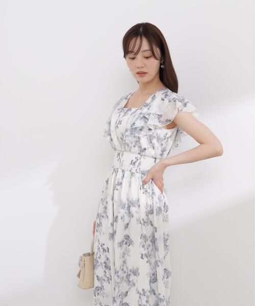 PROPORTION BODY DRESSING(プロポーションボディドレッシング)の「【加藤栞さん着用】ラッフル袖花柄ワンピース / 1216140408(ワンピース・レディース・グレー/パープル・MEDIUM/P/S/SMALL)」の8枚目の写真
