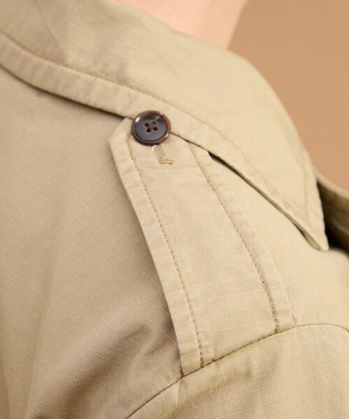 40ｃｔ＆525（フォーティーカラッツアンドゴーニーゴ）の「ミリタリークロスPコート（ブルゾン・メンズ・ベージュ/ブラック・02/03）」の10枚目の写真