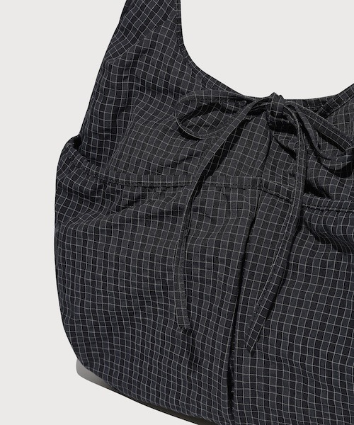 COVERNAT(カバーナット)の「WOMEN SHIRRING EGG ECO BAG(エコバッグ/サブバッグ・レディース・パープル/ネイビー・FREE)」の15枚目の写真