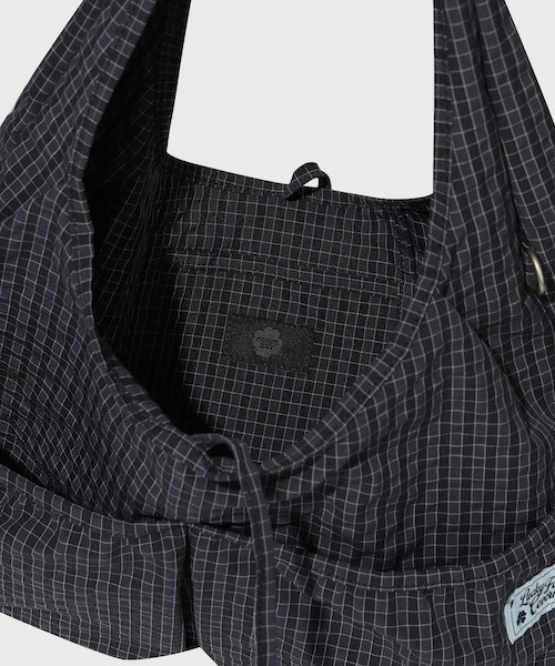 COVERNAT(カバーナット)の「WOMEN SHIRRING EGG ECO BAG(エコバッグ/サブバッグ・レディース・パープル/ネイビー・FREE)」の16枚目の写真