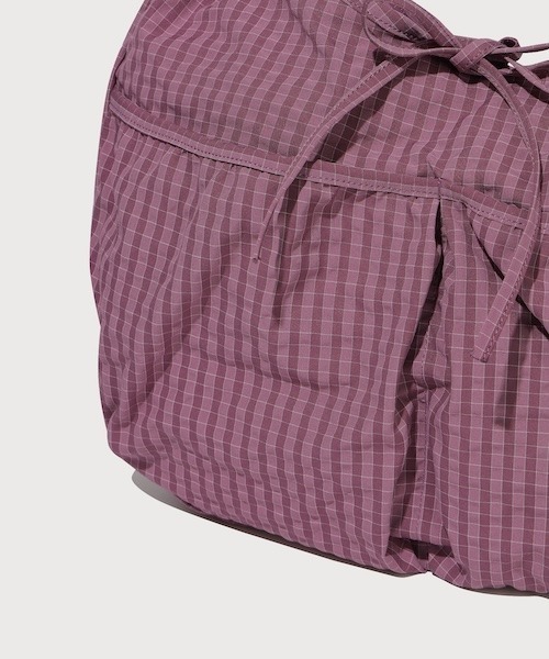 COVERNAT(カバーナット)の「WOMEN SHIRRING EGG ECO BAG(エコバッグ/サブバッグ・レディース・パープル/ネイビー・FREE)」の8枚目の写真