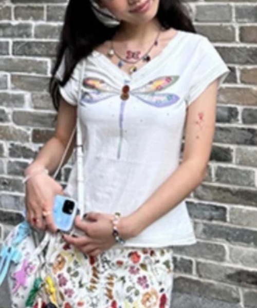 Vipoa（ヴィポア）の「Fairy dragonfly design tee（Tシャツ/カットソー・レディース・ホワイト/グリーン・FREE）」の21枚目の写真