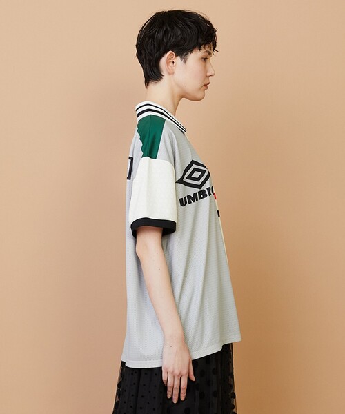 FRAPBOIS(フラボア)の「UMBRO GAME-SHIRT(Tシャツ/カットソー・レディース・ホワイト/ブラック・2/1)」の5枚目の写真