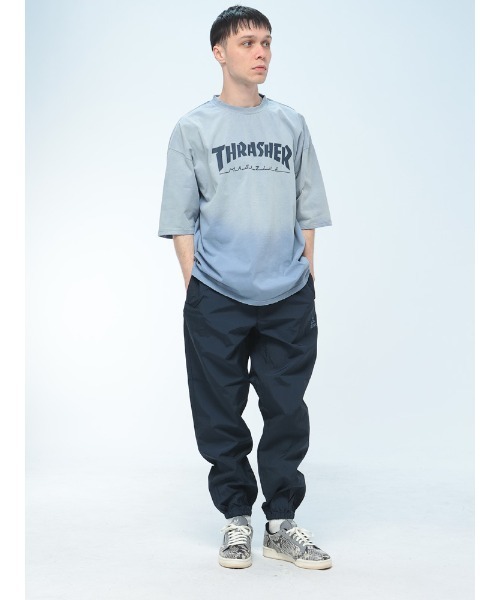 THRASHER（スラッシャー）の「THRASHER (スラッシャー) ダメージ加工 グラデーション Tシャツ 半袖 ビッグシルエット オーバーサイズ ヴィンテージ ユニセックス（Tシャツ/カットソー・メンズ・ピンク/ブラウン/ブルー/ブラック・M/L/LL）」の11枚目の写真