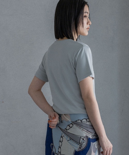 A part by(アパートバイ)の「【理想のシンプルT】サンドウォッシュフライスTシャツ(Tシャツ/カットソー・レディース・ブルー系その他3/チャコールグレー/オフホワイト/ベージュ・FREE)」の17枚目の写真