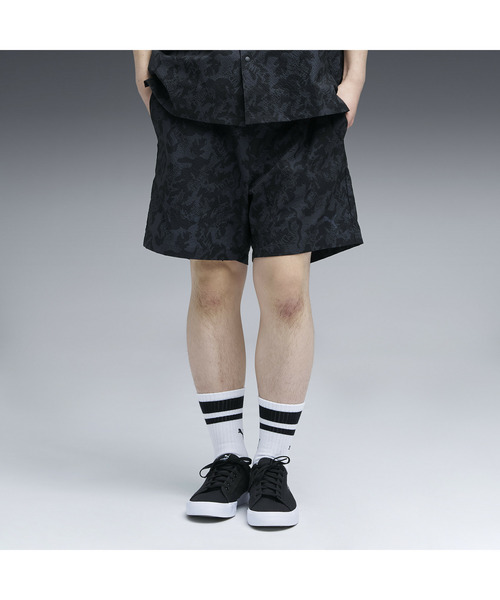 PUMA(プーマ)の「PUMA プーマ メンズ ESS エレベーテッド ウーブン AOP 6ショート パンツ(その他パンツ・メンズ・グリーン系その他/ホワイト/ブラック・X-LARGE/XX-LARGE/MEDIUM/SMALL/LARGE)」の16枚目の写真