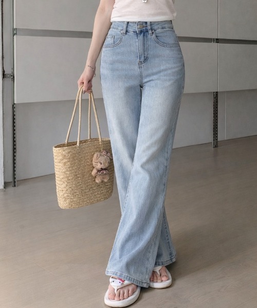 NANEA(ナネア)の「ハイウエスト セミフレア デニム パンツ(デニムパンツ・レディース・サックスブルー/ブラック/ブルー・MEDIUM/LARGE/SMALL)」の10枚目の写真