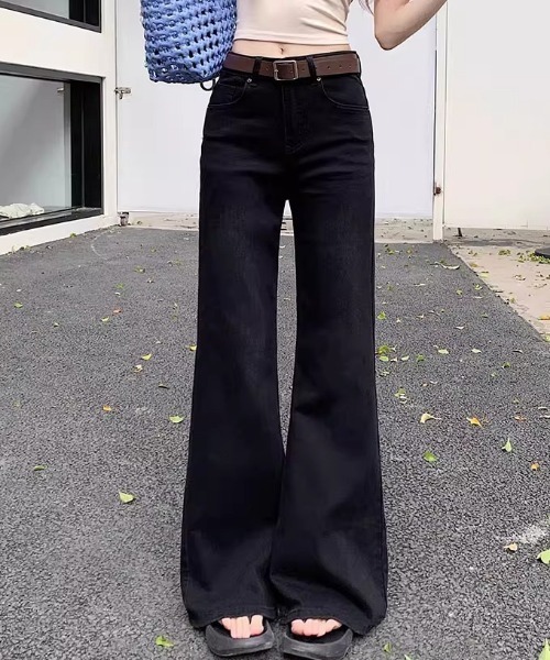 NANEA(ナネア)の「ハイウエスト セミフレア デニム パンツ(デニムパンツ・レディース・サックスブルー/ブラック/ブルー・MEDIUM/LARGE/SMALL)」の6枚目の写真