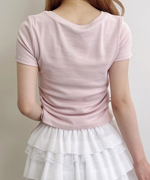 INGNI(イング)の「サイドギャザーリボンラインストーンロゴリブトップス(Tシャツ/カットソー・レディース・オフホワイト/サックスブルー/ライトピンク/ブラック・M)」の13枚目の写真