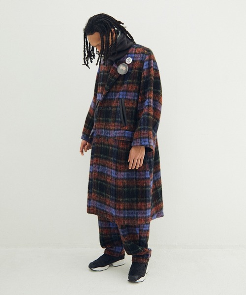 STOF(ストフ)の「Alternative Chaos Coat(チェスターコート・メンズ・ブラック/ブラック×グレー・M/S)」の6枚目の写真