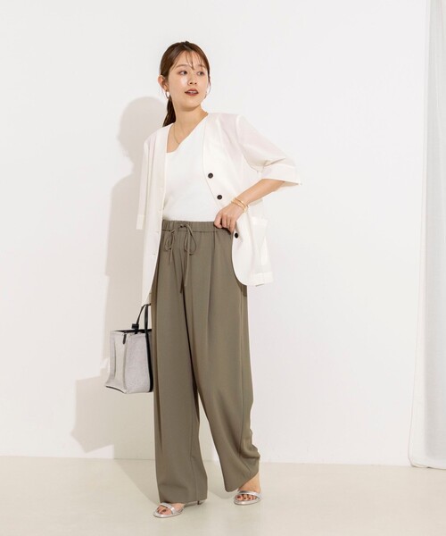 NOLLEY’S(ノーリーズ)の「【WEB&一部店舗限定カラー】《セットアップ対応》ジョーゼットイージーワイドパンツ(その他パンツ・レディース・チャコールグレー/ブラック/オリーブ・38/36/34)」の9枚目の写真