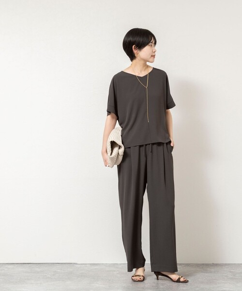 NOLLEY’S(ノーリーズ)の「【WEB&一部店舗限定カラー】《セットアップ対応》ジョーゼットイージーワイドパンツ(その他パンツ・レディース・チャコールグレー/ブラック/オリーブ・38/36/34)」の15枚目の写真