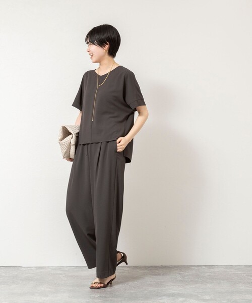 NOLLEY’S(ノーリーズ)の「【WEB&一部店舗限定カラー】《セットアップ対応》ジョーゼットイージーワイドパンツ(その他パンツ・レディース・チャコールグレー/ブラック/オリーブ・38/36/34)」の17枚目の写真