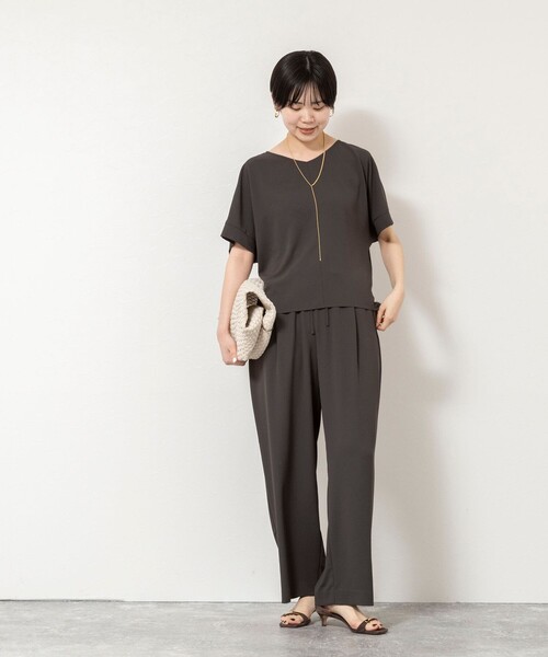 NOLLEY’S(ノーリーズ)の「【WEB&一部店舗限定カラー】《セットアップ対応》ジョーゼットイージーワイドパンツ(その他パンツ・レディース・チャコールグレー/ブラック/オリーブ・38/36/34)」の18枚目の写真