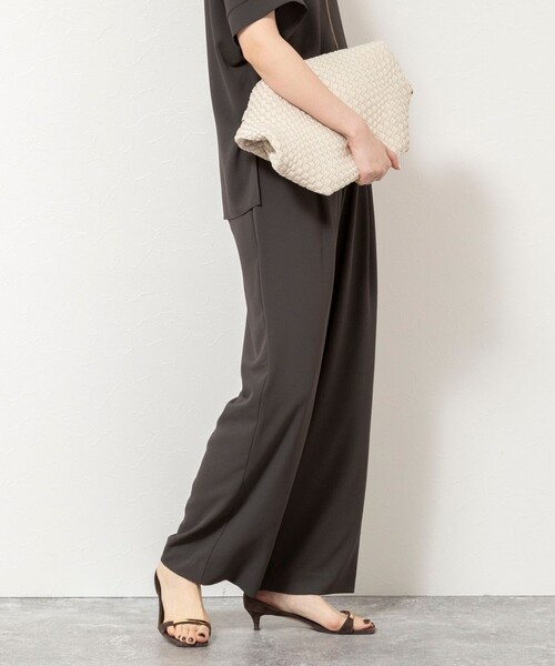 NOLLEY’S(ノーリーズ)の「【WEB&一部店舗限定カラー】《セットアップ対応》ジョーゼットイージーワイドパンツ(その他パンツ・レディース・チャコールグレー/ブラック/オリーブ・38/36/34)」の19枚目の写真