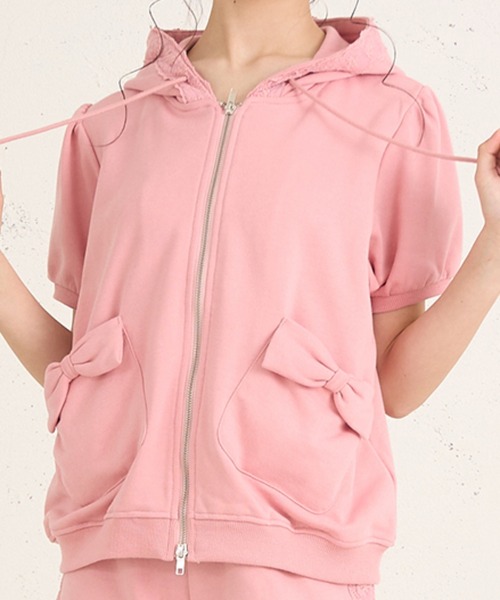 FCMM(エフシーエムエム)の「RIBBON HD SS/リボンフーディーSS(パーカー・レディース・ピンク/グレー/ネイビー・SMALL/MEDIUM)」の3枚目の写真