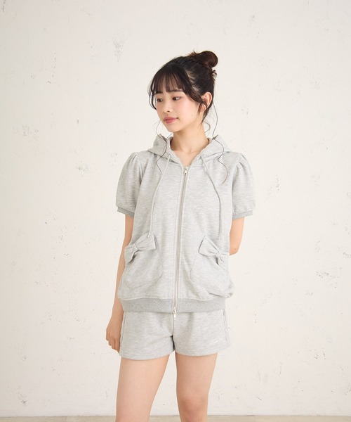 FCMM(エフシーエムエム)の「RIBBON HD SS/リボンフーディーSS(パーカー・レディース・ピンク/グレー/ネイビー・SMALL/MEDIUM)」の15枚目の写真