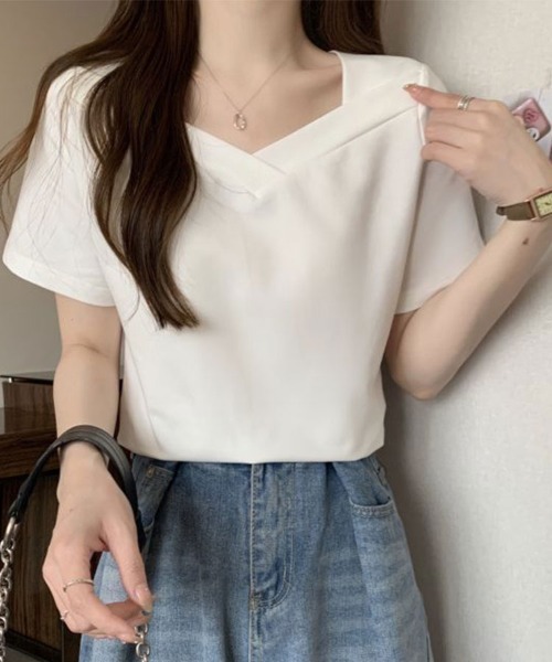 Flugge（フラッジー）の「スクエアネック半袖Tシャツ（Tシャツ/カットソー・レディース・ブラック/ホワイト・LARGE/MEDIUM）」の3枚目の写真