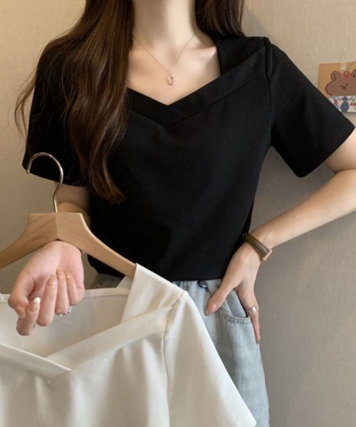 Flugge（フラッジー）の「スクエアネック半袖Tシャツ（Tシャツ/カットソー・レディース・ブラック/ホワイト・LARGE/MEDIUM）」の5枚目の写真