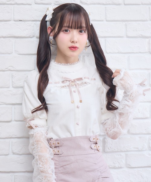 ROJITA(ロジータ)の「レースアームウォーマー付きデコルテレーストップス(Tシャツ/カットソー・レディース・ブラック/グレー/ホワイト・FREE)」の7枚目の写真