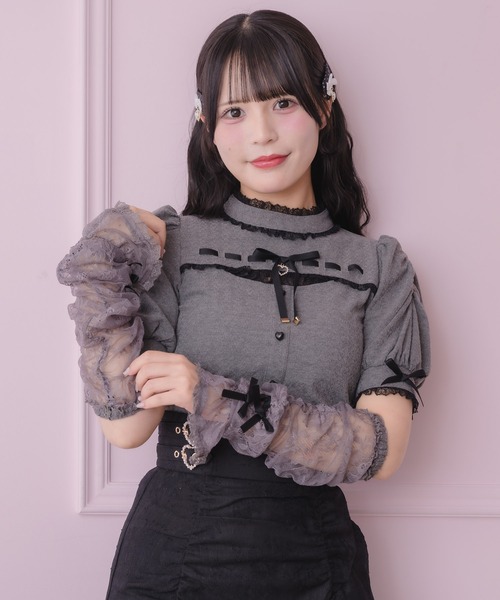 ROJITA(ロジータ)の「レースアームウォーマー付きデコルテレーストップス(Tシャツ/カットソー・レディース・ブラック/グレー/ホワイト・FREE)」の18枚目の写真
