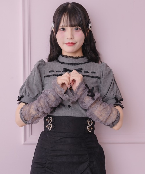 ROJITA(ロジータ)の「レースアームウォーマー付きデコルテレーストップス(Tシャツ/カットソー・レディース・ブラック/グレー/ホワイト・FREE)」の19枚目の写真