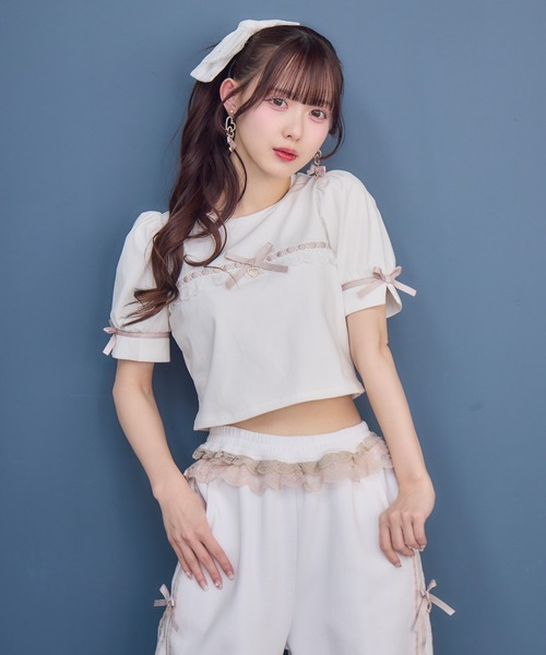 ROJITA(ロジータ)の「ボリューム袖レースデザインTシャツ(Tシャツ/カットソー・レディース・ブラック/ホワイト/マルチ・FREE)」の8枚目の写真