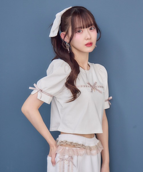 ROJITA(ロジータ)の「ボリューム袖レースデザインTシャツ(Tシャツ/カットソー・レディース・ブラック/ホワイト/マルチ・FREE)」の7枚目の写真
