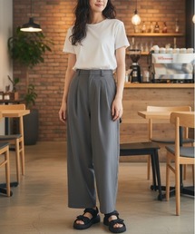 【スタイルアップ・きれいめ定番】ハイウエストセンタータックワイドパンツ/2色展開|ブラック チャコール 脚長効果 大人カジュアル 通勤 着回し