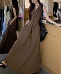 ツイストデザインVネックロングワンピース ノースリーブ きれいめ
