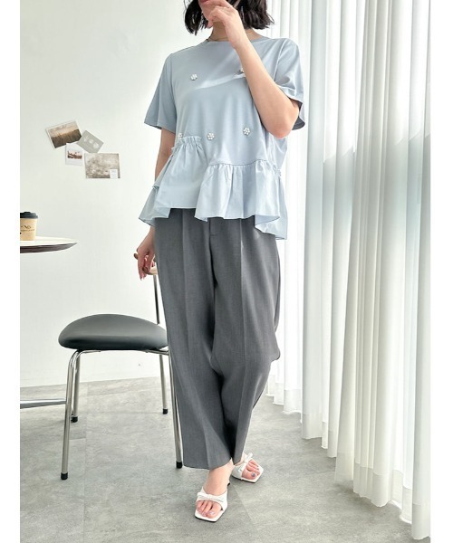 fifth（フィフス）の「アシンメトリーフリルデザインフラワーパールTシャツ（Tシャツ/カットソー・レディース・ブラック/ホワイト/ブルー・M）」の17枚目の写真