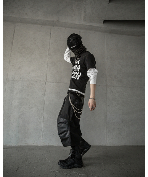 ROARINGRAD(ロアリングラド)の「クリスタルスタッズTシャツブラック(Tシャツ/カットソー・メンズ・その他・MEDIUM/LARGE)」の8枚目の写真
