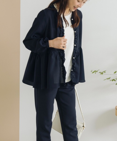 Sono(ソーノ)の「【SONO/ソーノ】【SONO NAVY/ソーノネイビー】フリルトリミング オープンブラウス(シャツ/ブラウス・レディース・ホワイト/ネイビー・F)」の12枚目の写真