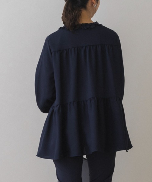 Sono(ソーノ)の「【SONO/ソーノ】【SONO NAVY/ソーノネイビー】フリルトリミング オープンブラウス(シャツ/ブラウス・レディース・ホワイト/ネイビー・F)」の19枚目の写真