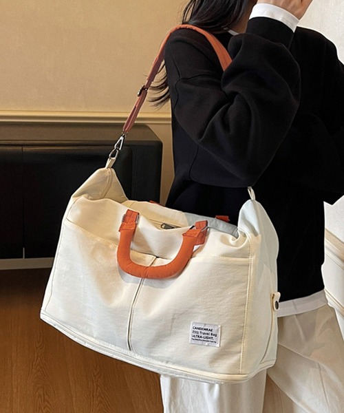 DAY CLOSET(デイ クローゼット)の「【撥水加工/2WAY ショルダーorハンドル/ベルト取り外し可/キャリーオン可】変形シルエット。配色ボストンバッグ レディース メンズ(ショルダーバッグ・レディース・グリーン/ブラック/ホワイト/ピンク/ライトグレー・ONE SIZE)」の16枚目の写真