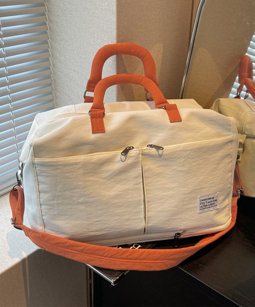 DAY CLOSET(デイ クローゼット)の「【撥水加工/2WAY ショルダーorハンドル/ベルト取り外し可/キャリーオン可】変形シルエット。配色ボストンバッグ レディース メンズ(ショルダーバッグ・レディース・グリーン/ブラック/ホワイト/ピンク/ライトグレー・ONE SIZE)」の18枚目の写真