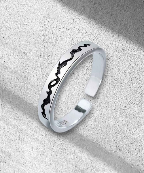 CHRONOM(クロノム)の「デザインリング(リング・メンズ・その他2/シルバー系1/シルバー系その他2/シルバー系8/シルバー系4/シルバー系その他7/シルバー系9/シルバー系7/シルバー系その他6/シルバー系6/シルバー系その他4/その他4/その他1/その他3/シルバー系3/シルバー系5/シルバー系その他5/シルバー系その他3/シルバー系その他/シルバー系2・FREE)」の18枚目の写真